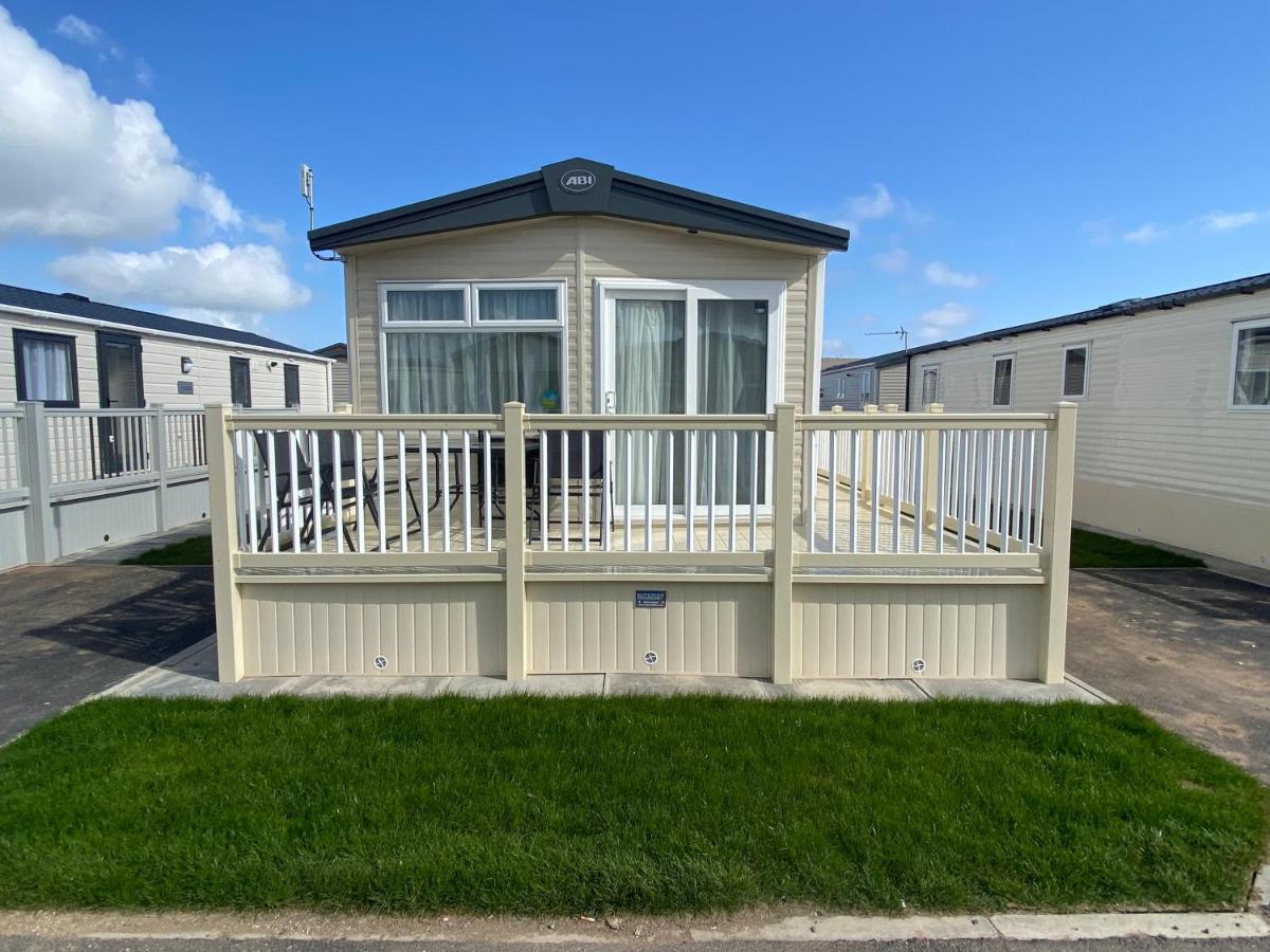 Palm Grove 182 - Pet Friendly, Wifi, Close To Beach And Clubhouse - Golden Palm Resort - Meadow Lakes Caravan & Lodge Hire Skegness Zewnętrze zdjęcie